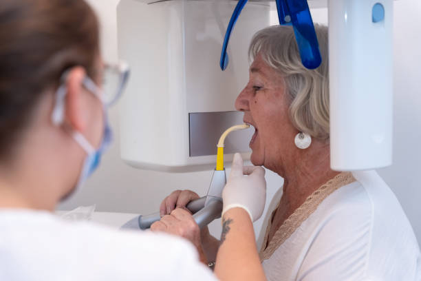 Best Emergency Tooth Extraction in Lapeer, MI